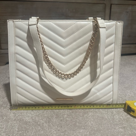 Aldo White and Gold Chain Handbag Purse - Picture 9 of 11